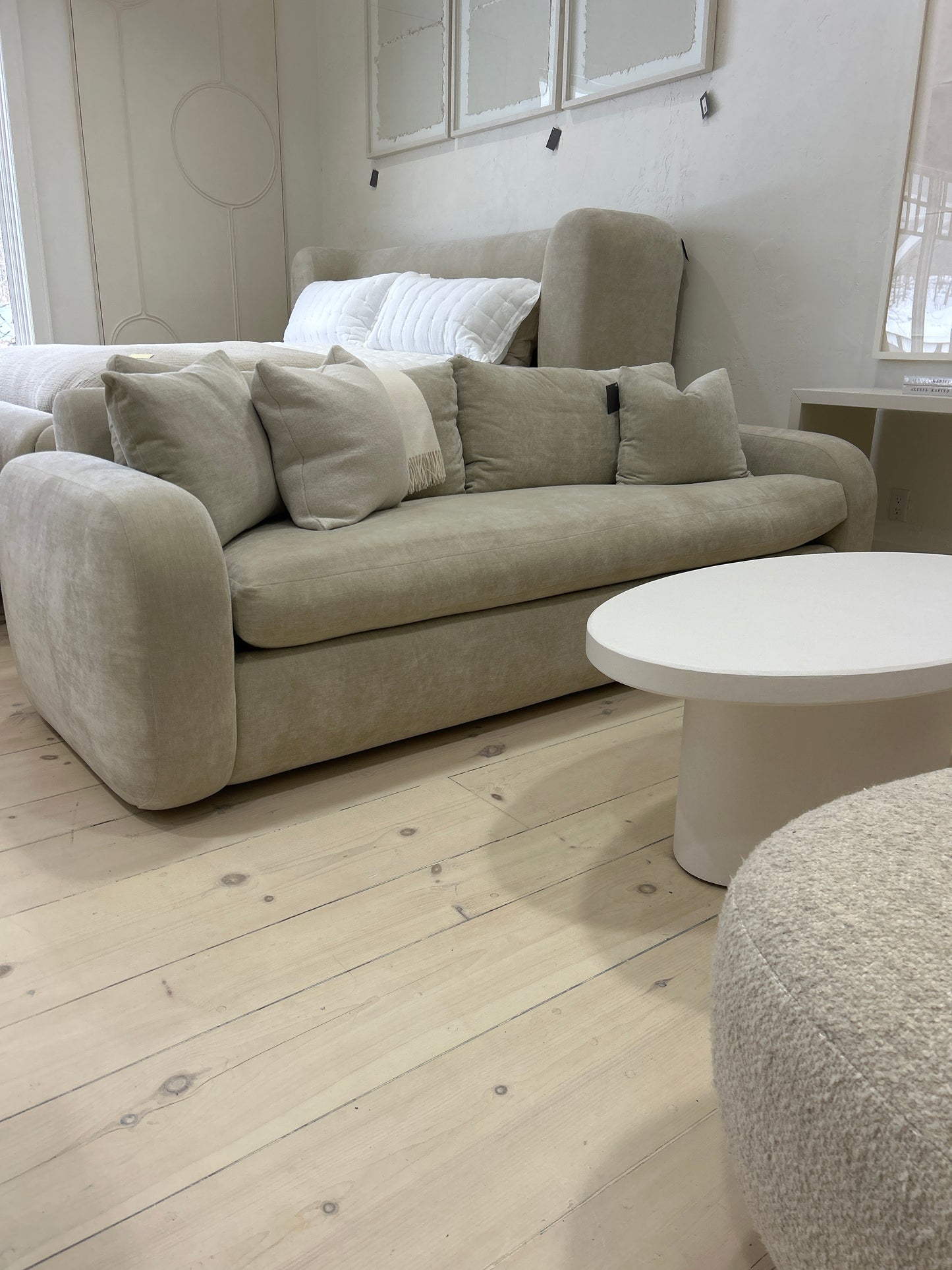 Felix Sofa
