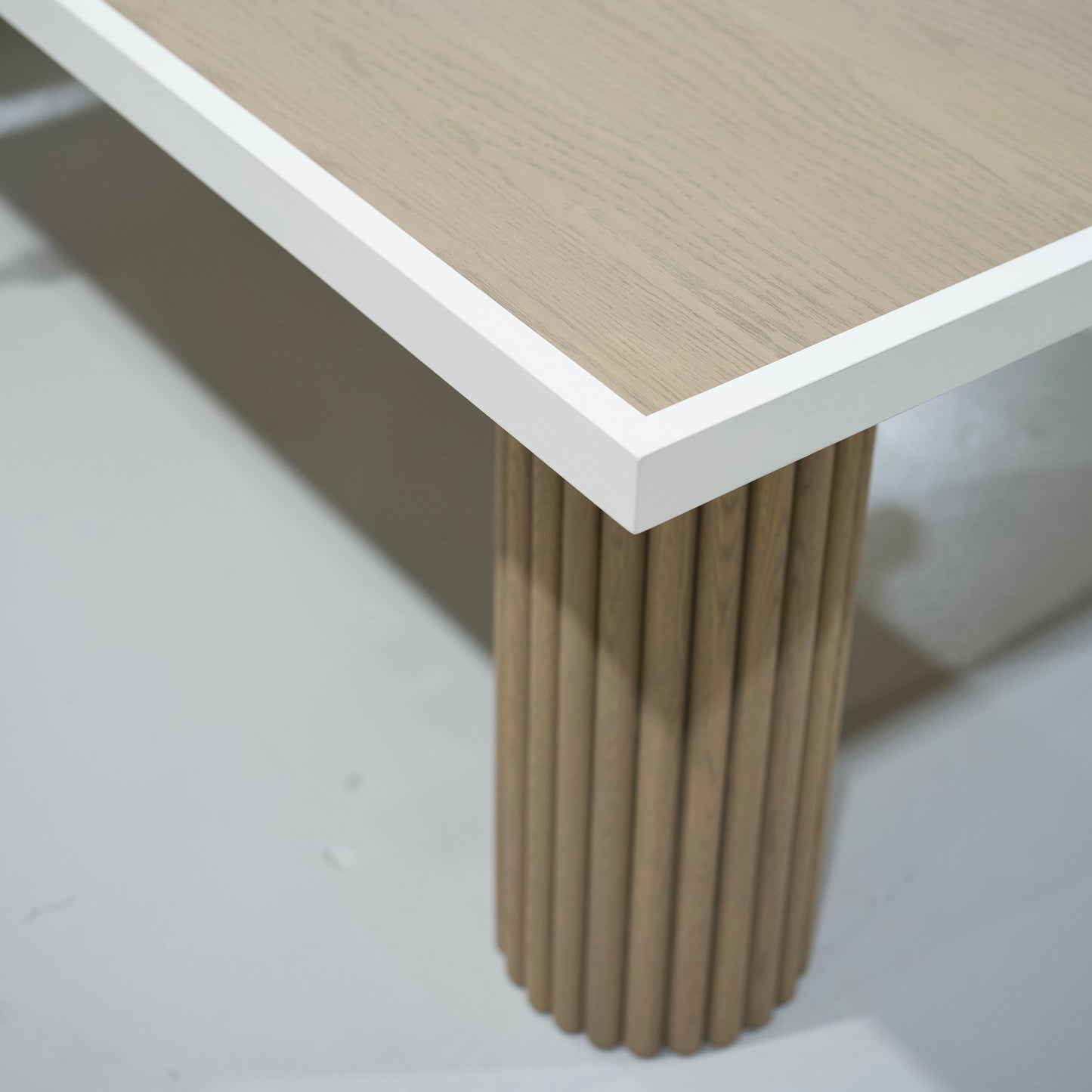Saddie Ping Pong Games Table