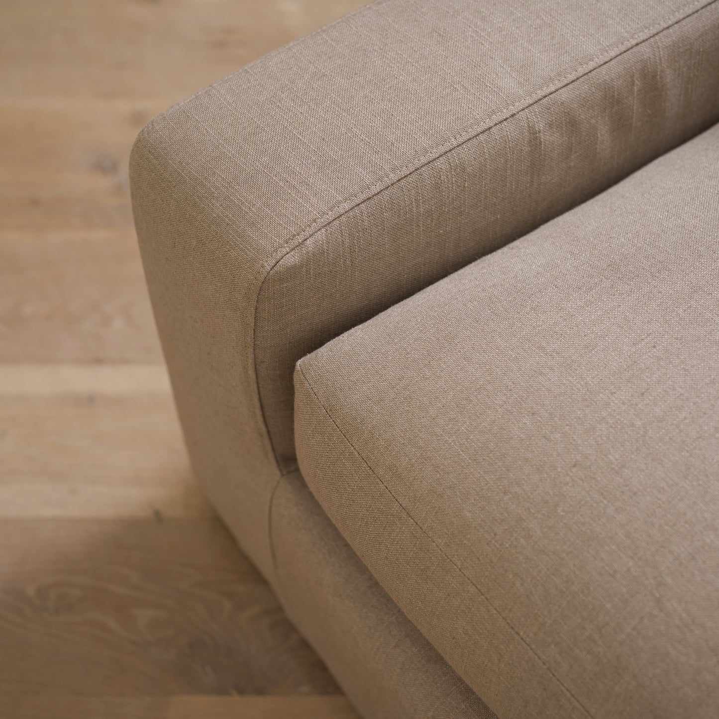 Hugo Sofa