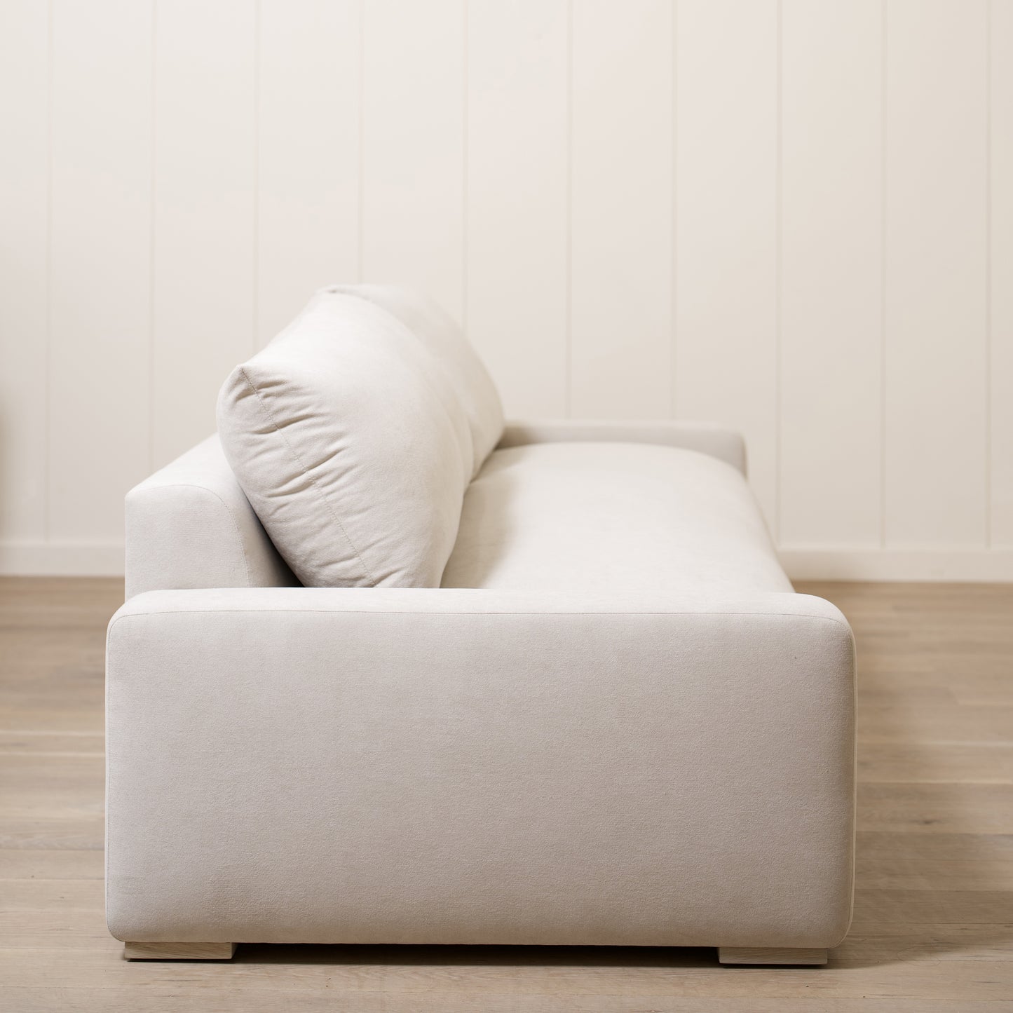 Hugo Sofa