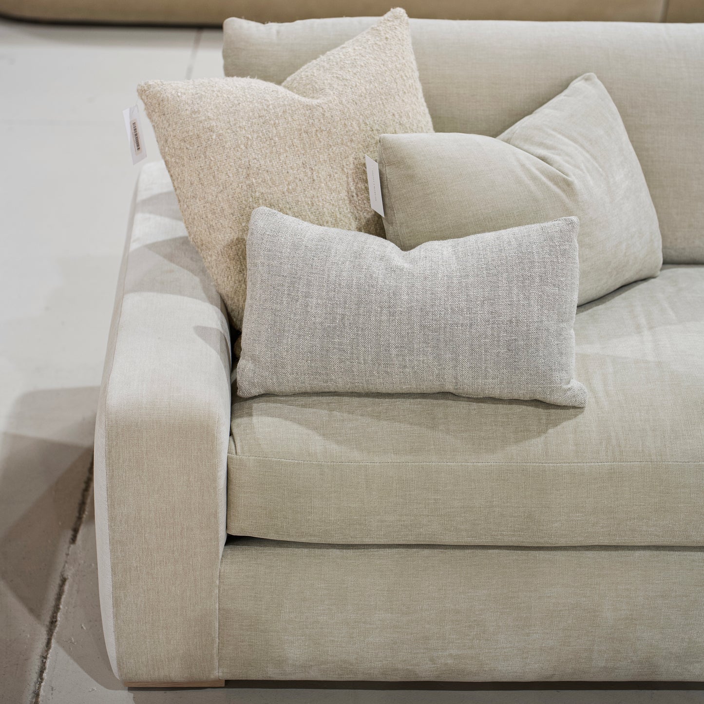 Hugo Sofa