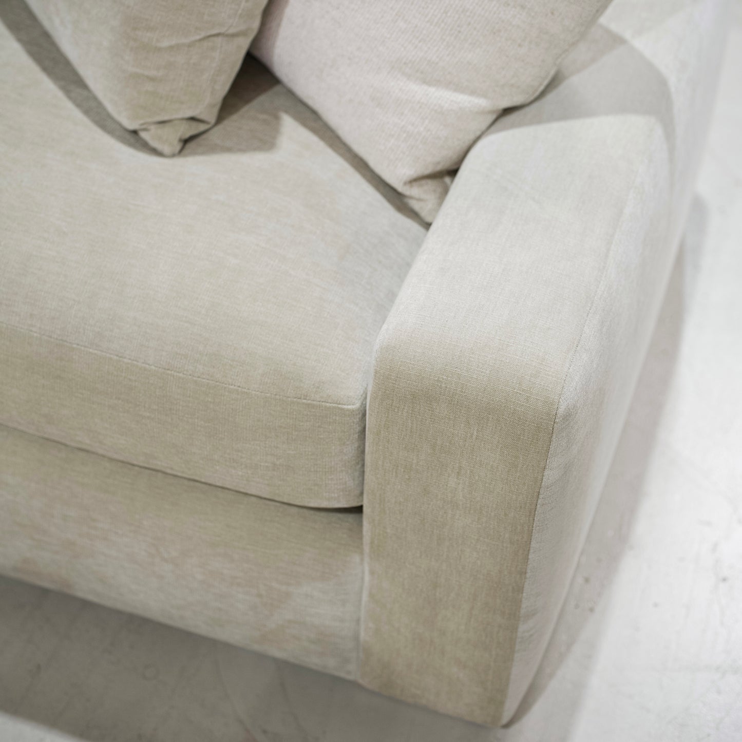 Hugo Sofa