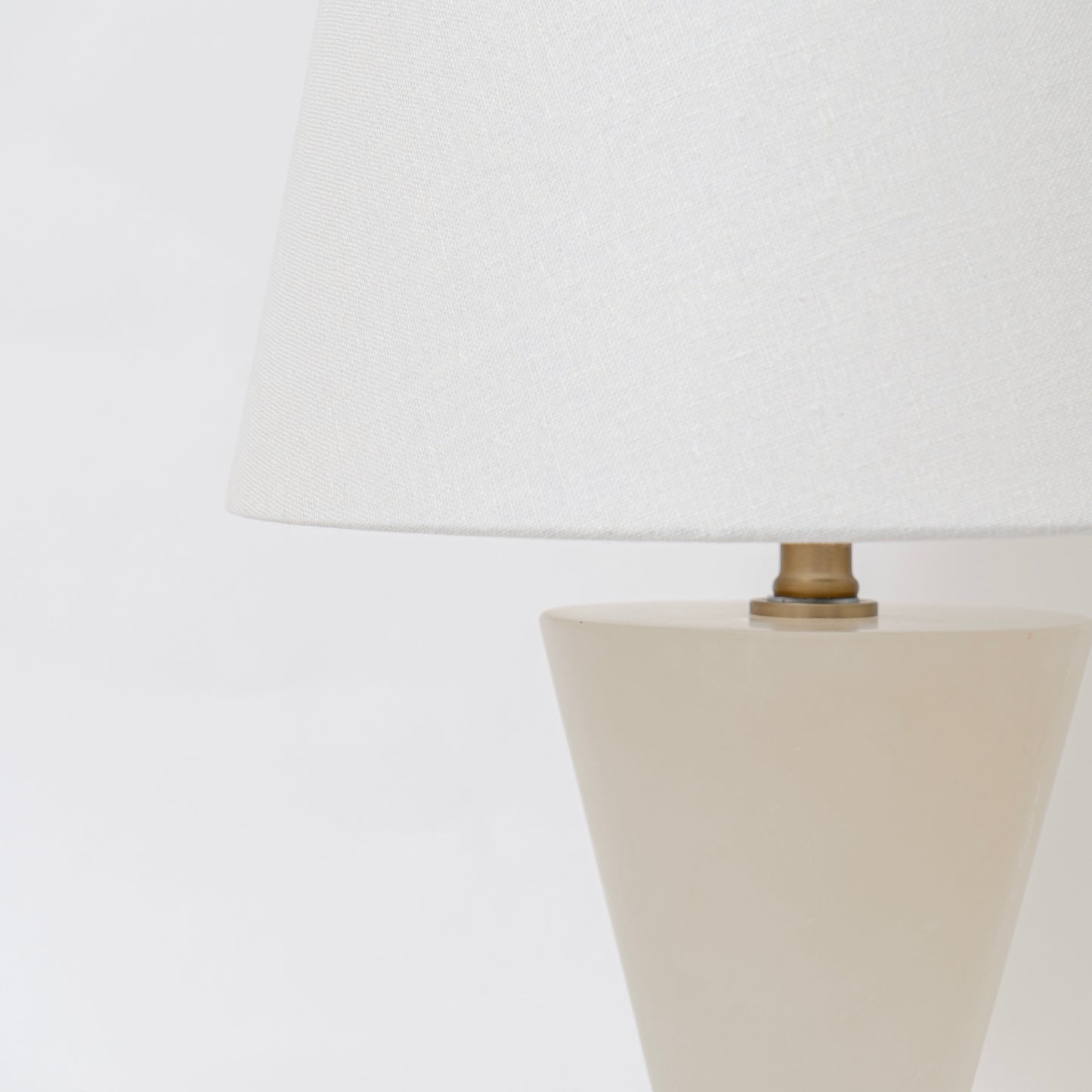 Viana Lamp