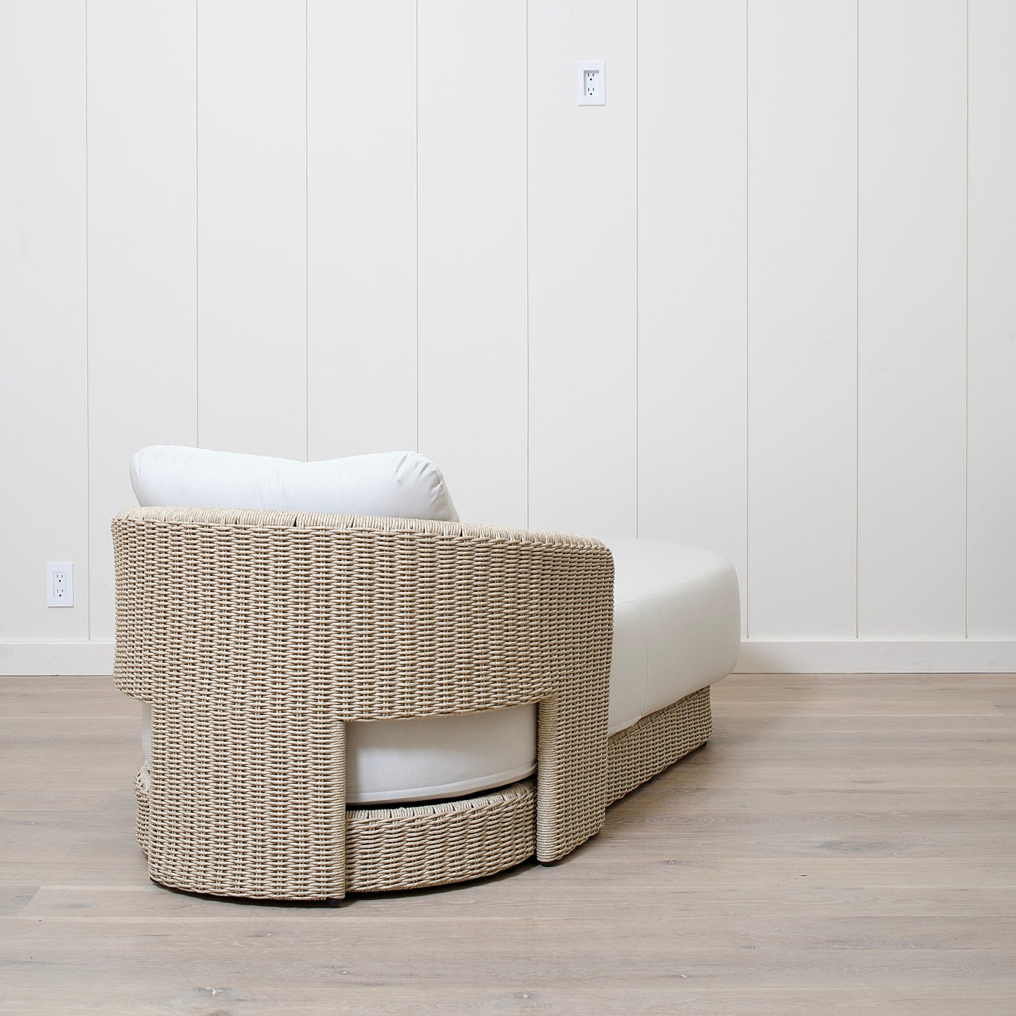 Ivy Outdoor Chaise