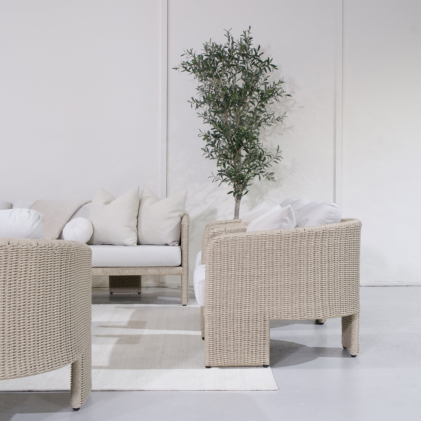 Ivy Outdoor Chaise