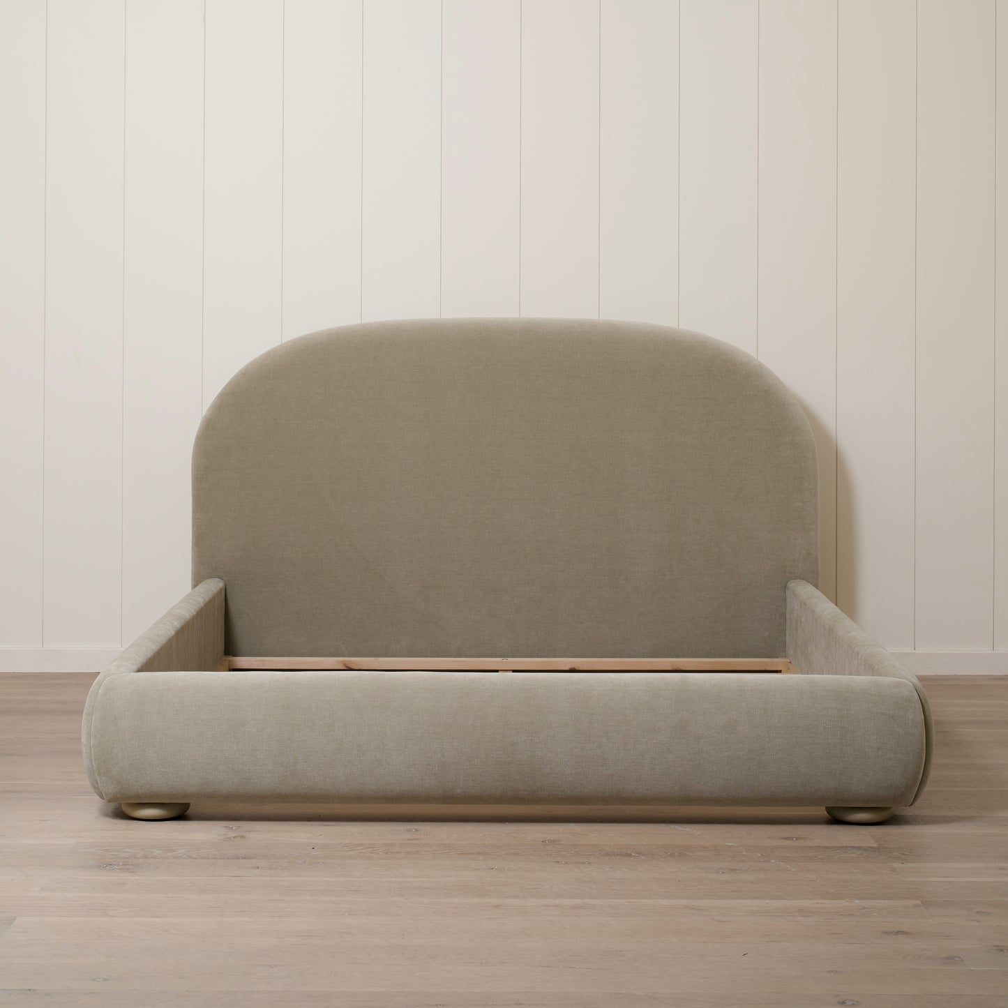 Chandler Bed