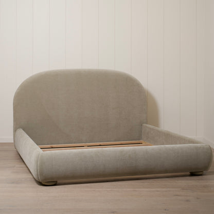Chandler Bed