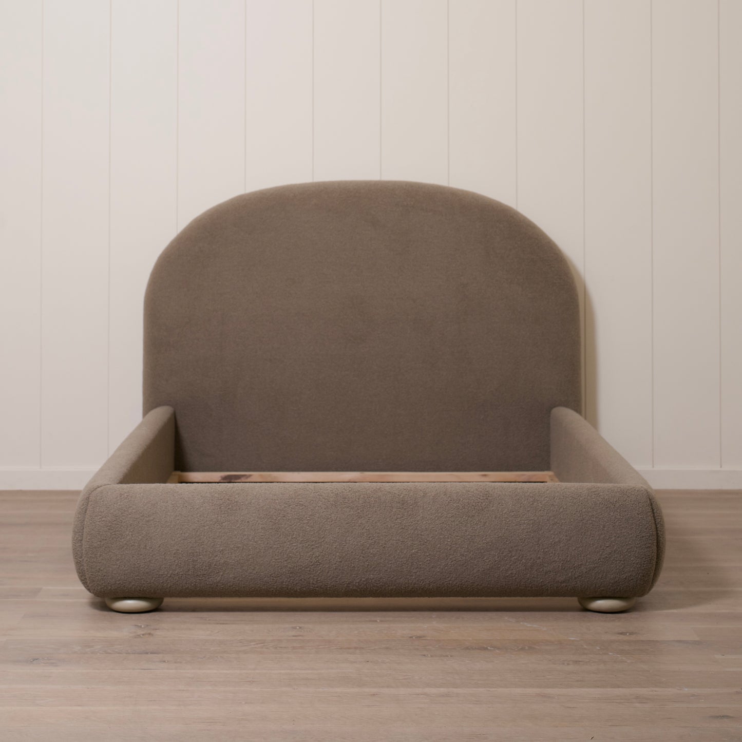 Chandler Bed