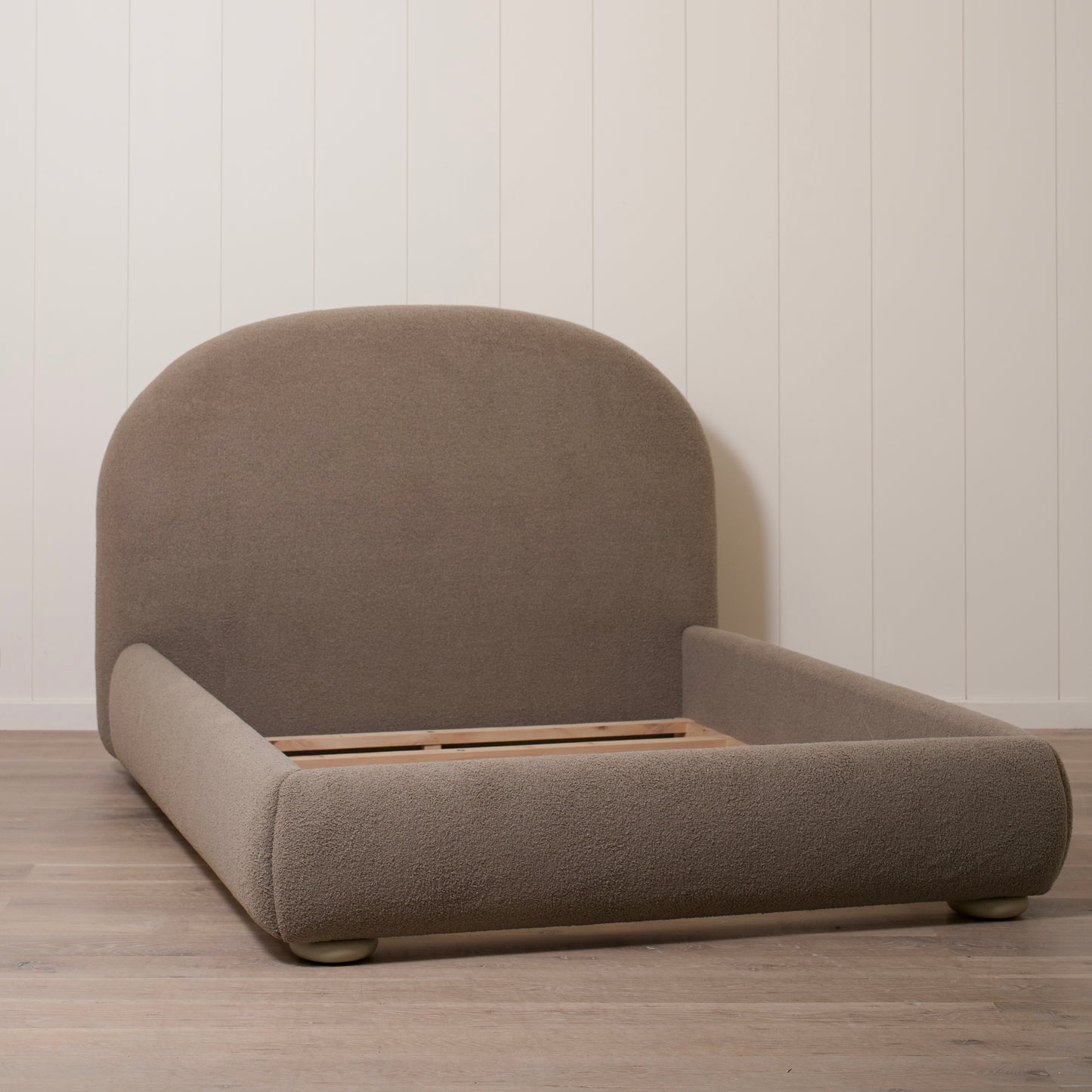 Chandler Bed