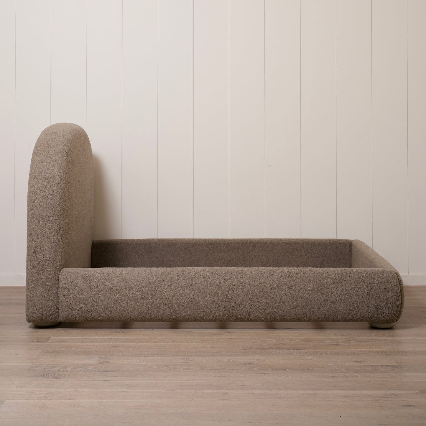 Chandler Bed