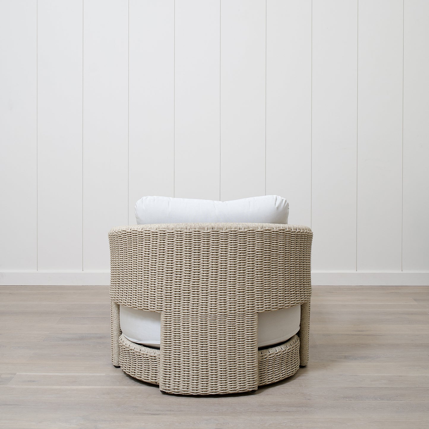 Ivy Outdoor Chaise
