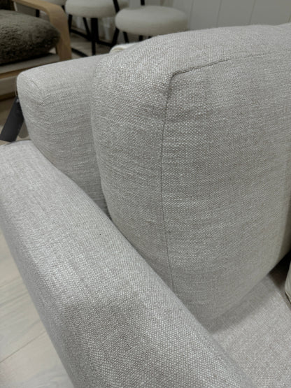 Avilia Chair